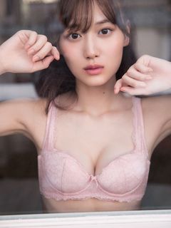 Mizuki Yamashita (山下 美月)